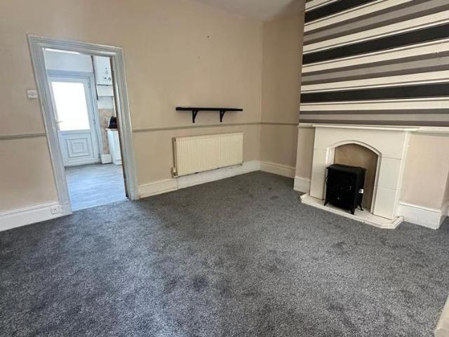 House for rent in Waterhead, Pendock