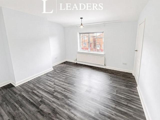 House for rent in Berry Hill, Potters Corner