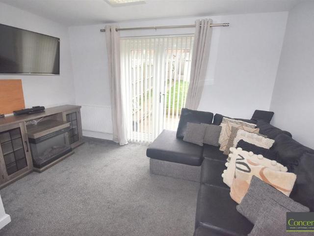 House for rent in Ettingshall, West Midlands