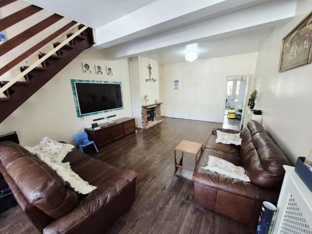 House for rent in Lower Edmonton, Greater London