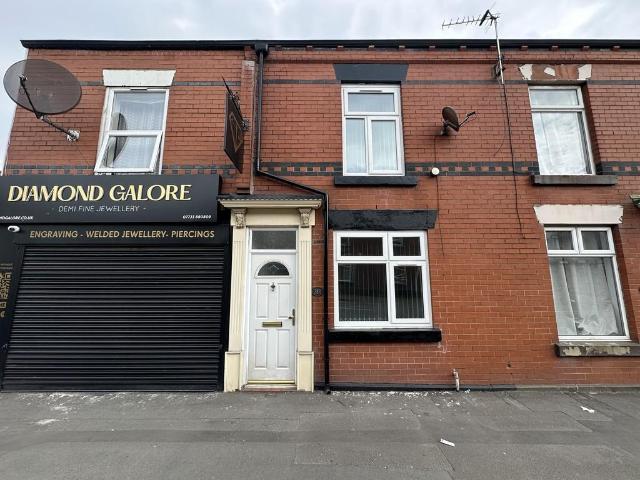 House for rent in Brownlow Fold, Lee Bank