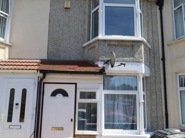 House for rent in Swanscombe and Greenhithe, Monks Orchard