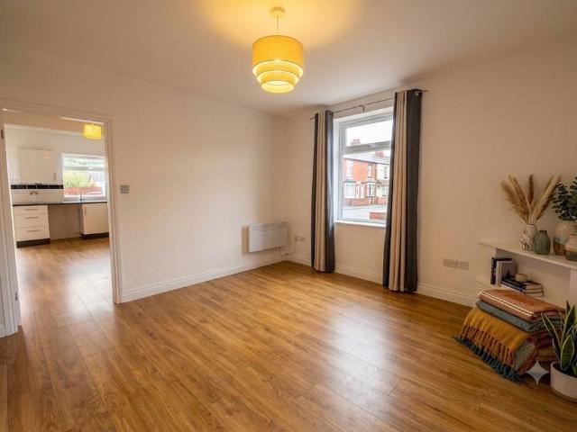 House for rent in Rhodes, Burnedge