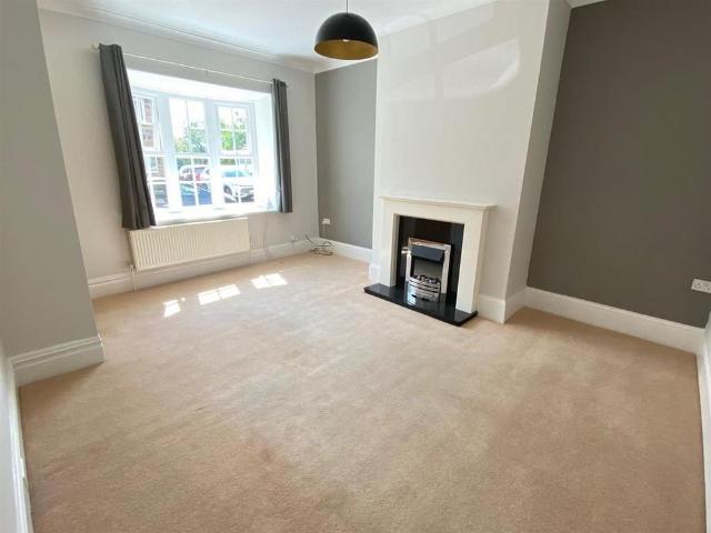 House for rent in Wellhouse, Golcar