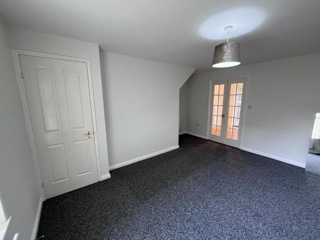 House for rent in Nangreaves, Wales