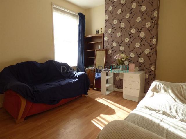 House for rent in Bede Island, Leicester