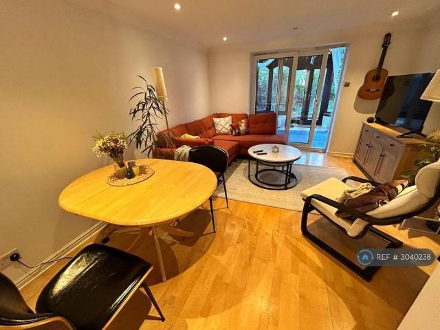 House for rent in Loughton, Epping Forest
