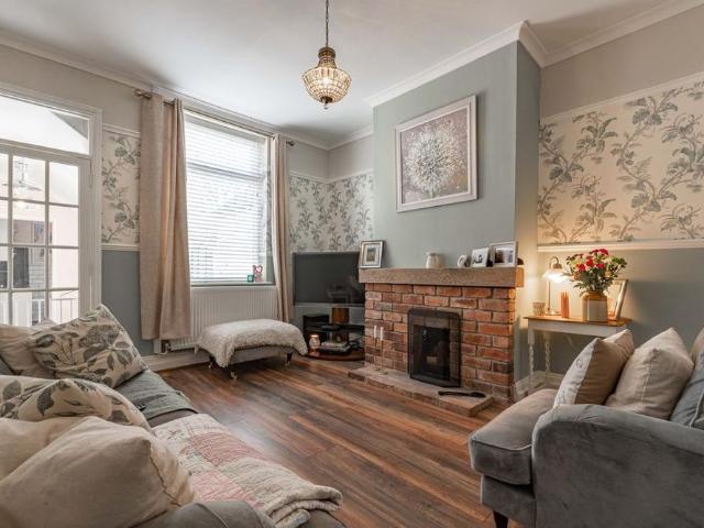 House for rent in Cradley, West Midlands