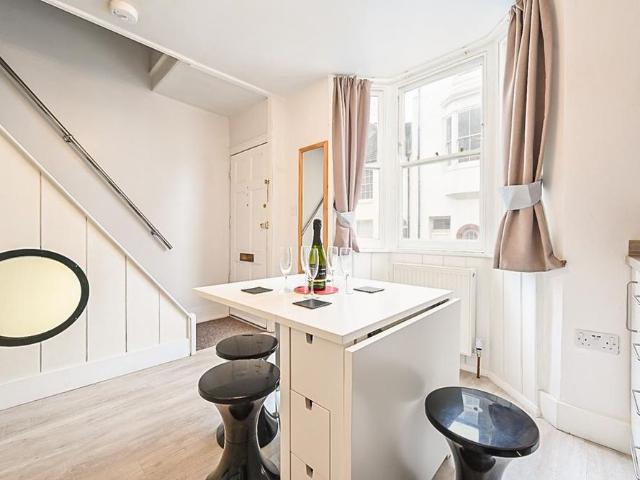 House for rent in Brunswick, Brighton & Hove
