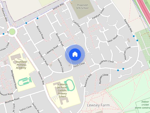 Townhouse for rent in Lewsey Farm, Luton