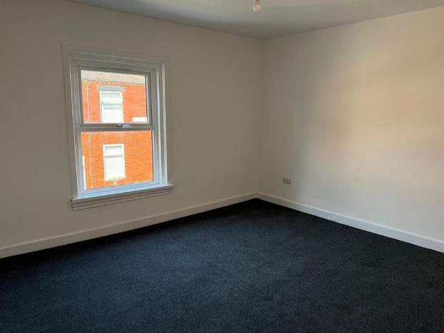 House for rent in Rhodes, Burnedge