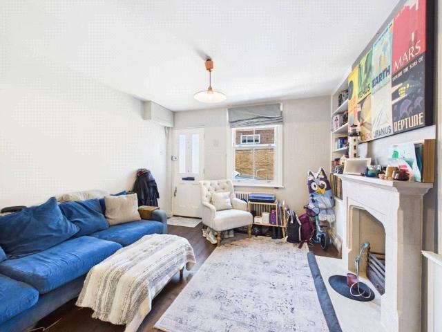 House for rent in Mortlake, Greater London