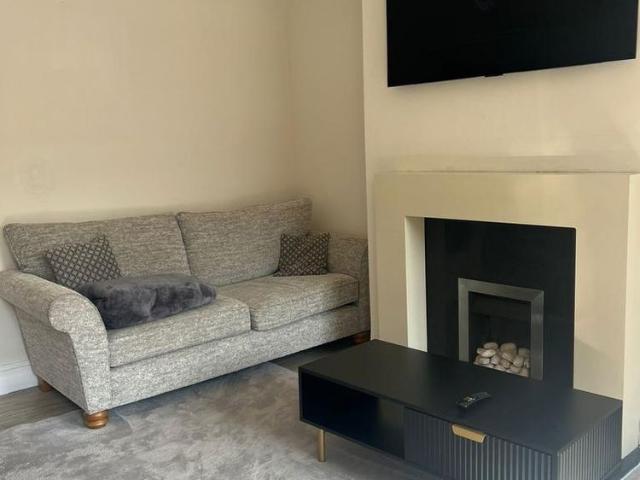 House for rent in Milnsbridge, West Yorkshire