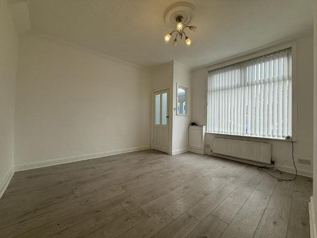 House for rent in Moses Gate, Lee Bank