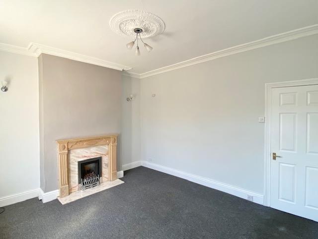 House for rent in Brookfoot, Brighouse