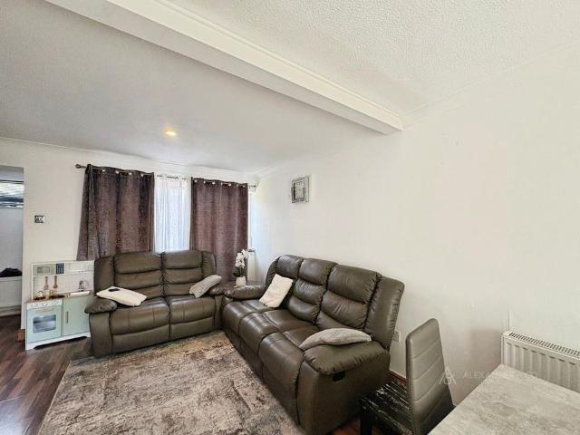 House for rent in Woodside Estate, Houghton Regis