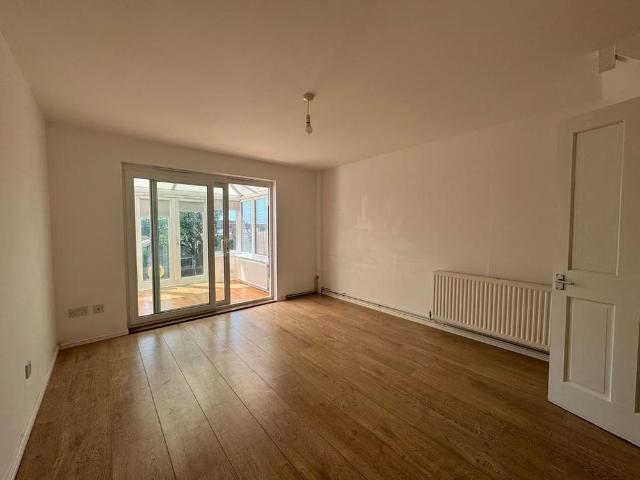 House for rent in Lowford, Helford