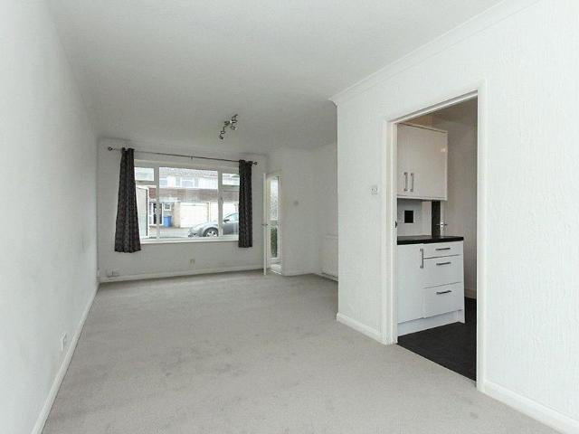 House for rent in Grove Park, Oad Street