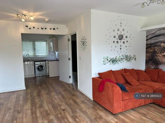 House for rent in The Brow, Halton