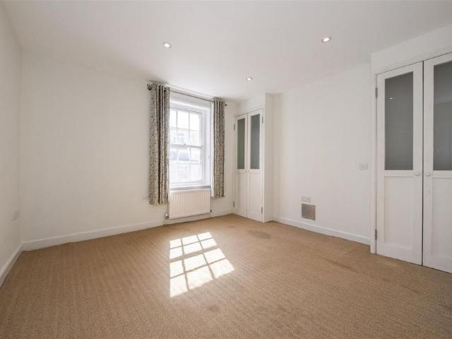 House for rent in Arundel, Clapham