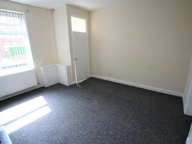 House for rent in Hollins, Pendock