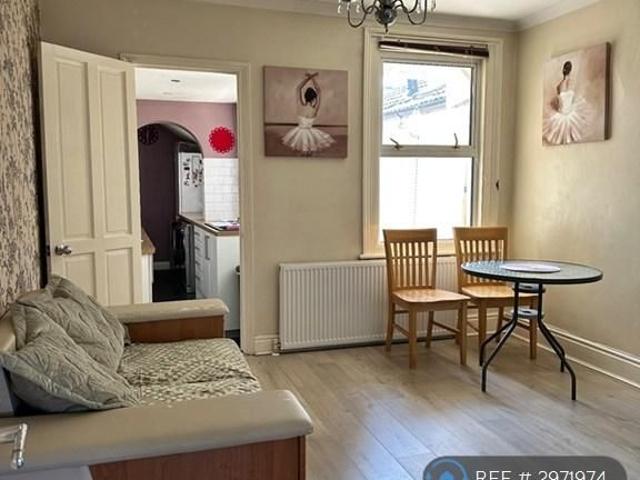 House for rent in Bedford