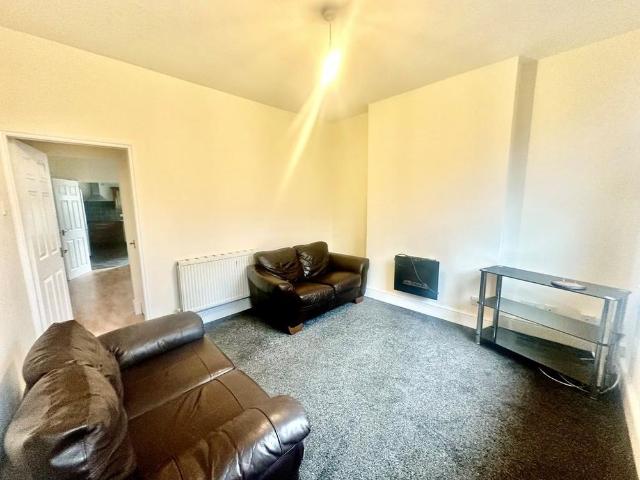House for rent in Caldermill, East Midlands