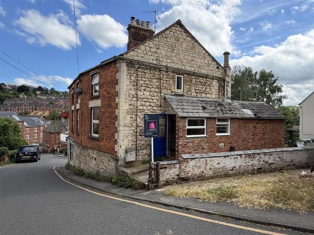 House for rent in Stroud, School House