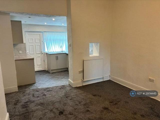 House for rent in Burnedge, Greater Manchester