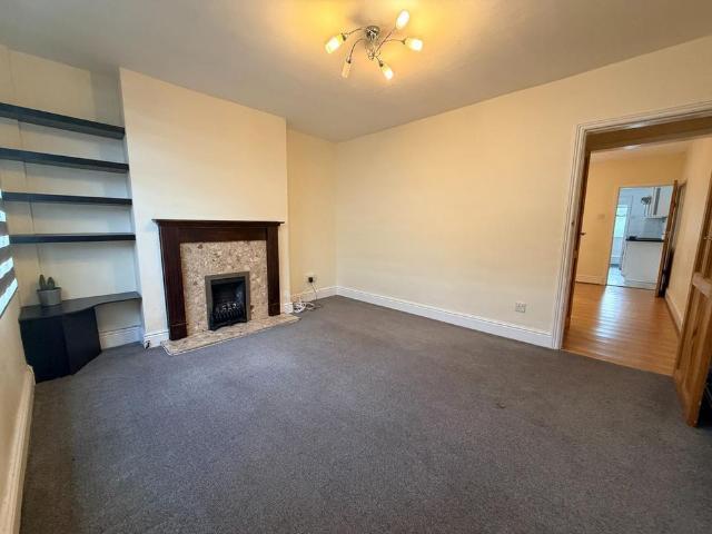 House for rent in Wood End, Gun Hill