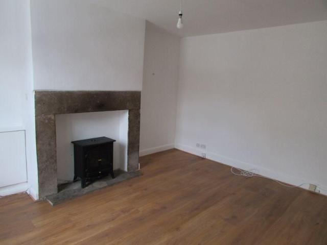 House for rent in Wardle, Burnedge