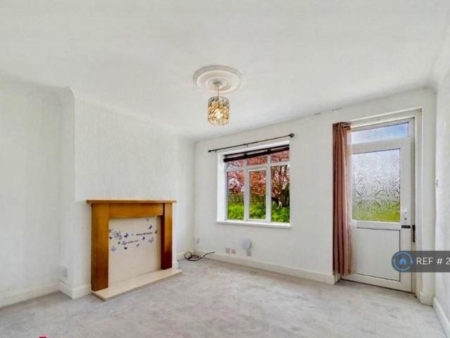House for rent in Ulleskelf, North Yorkshire