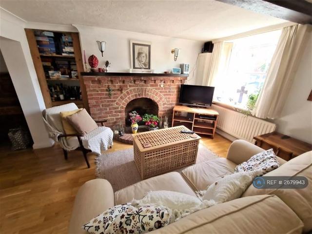 House for rent in Fole, Surrey