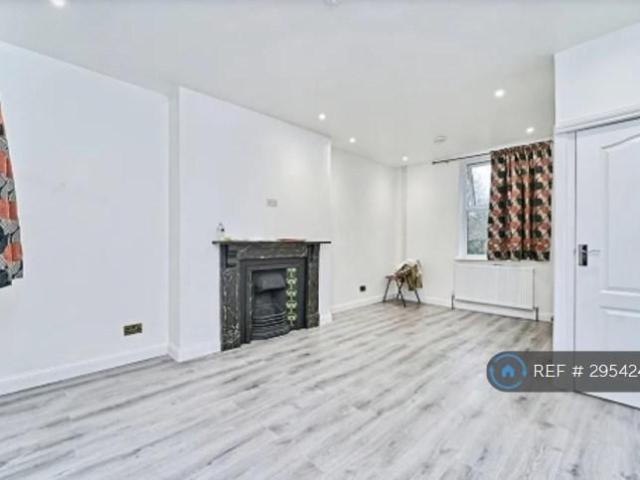 House for rent in Wednesbury, West Midlands