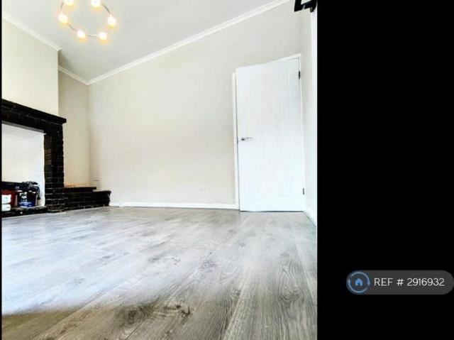 House for rent in Holywell, The Slade