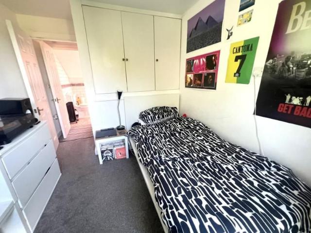 House for rent in Lower Halliford, Surrey
