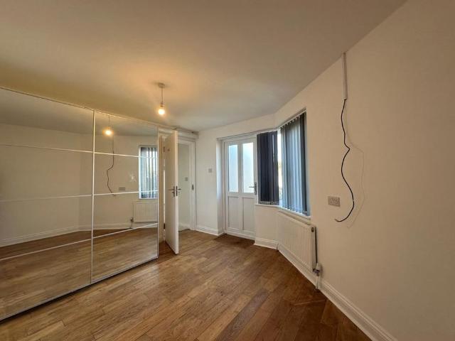 House for rent in Longport, The Bridge