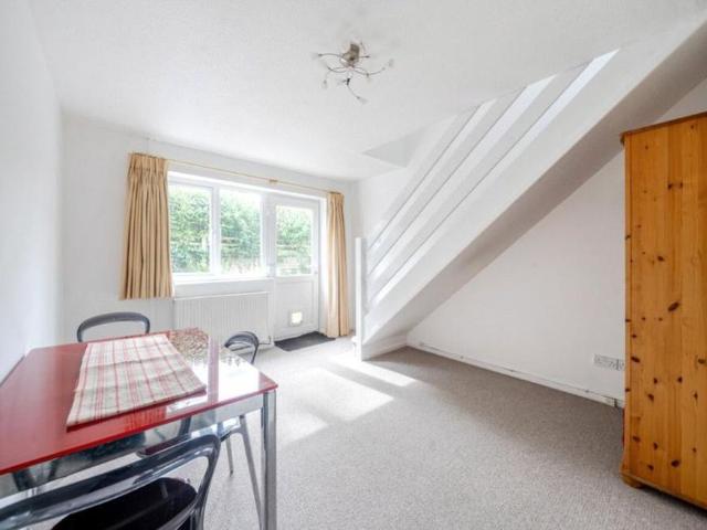 House for rent in Golden Valley, Gloucestershire