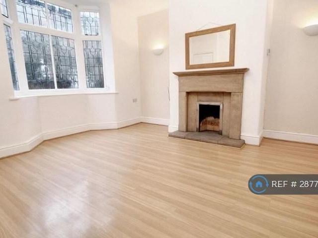 House for rent in Caldermoor, Burnedge