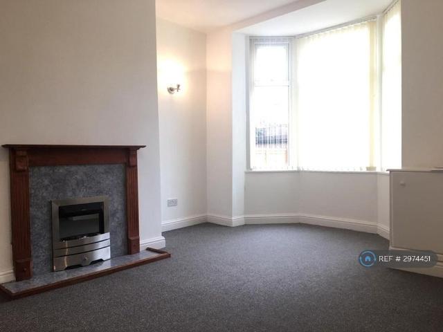 House for rent in Burnedge, Greater Manchester