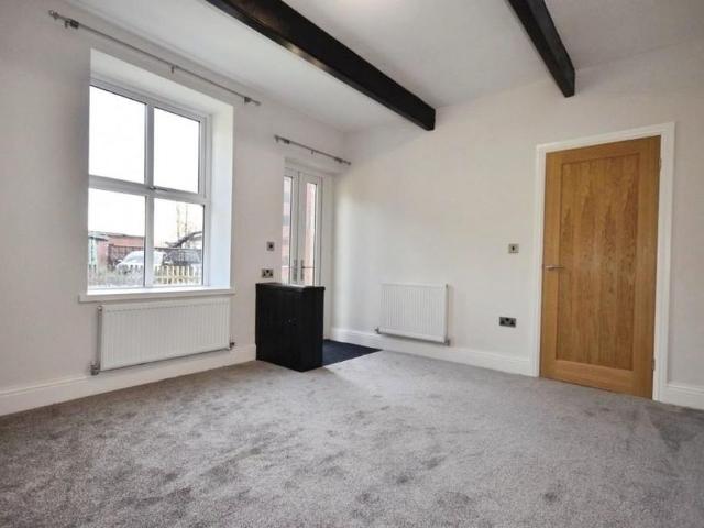 House for rent in Burnedge, Greater Manchester