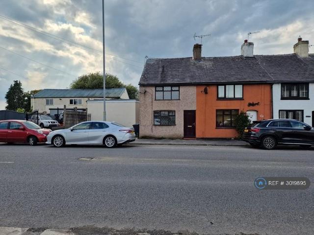 House for rent in Lately Common, Warrington
