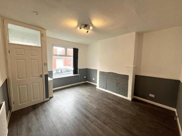 House for rent in Brownlow Fold, Lee Bank
