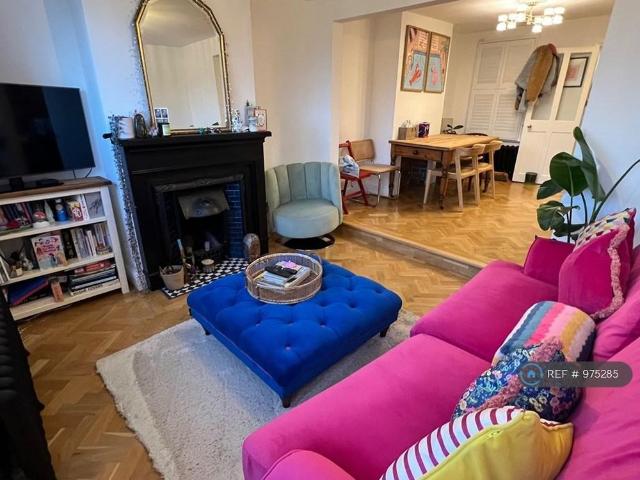 House for rent in Alton Barnes, Essex