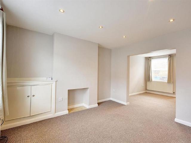 House for rent in Caldermill, East Midlands
