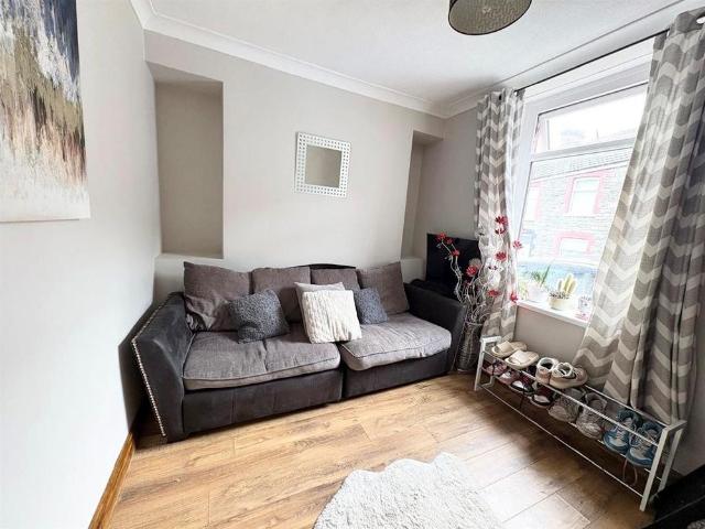 House for rent in Bridgend