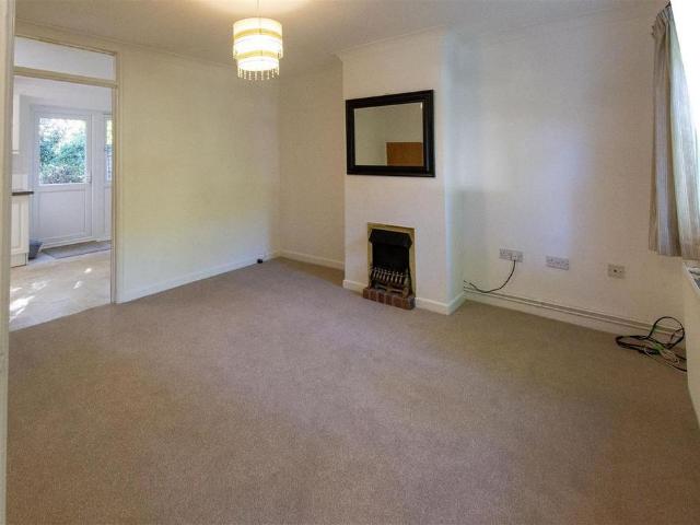 House for rent in Perryfields, West Sussex
