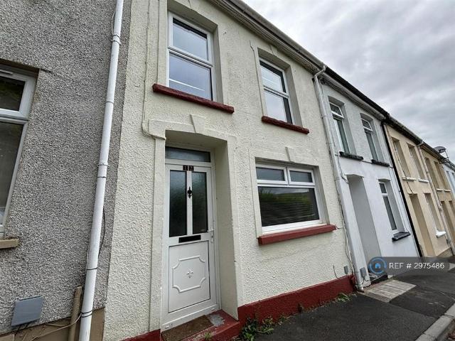 House for rent in Vaynor, Wales