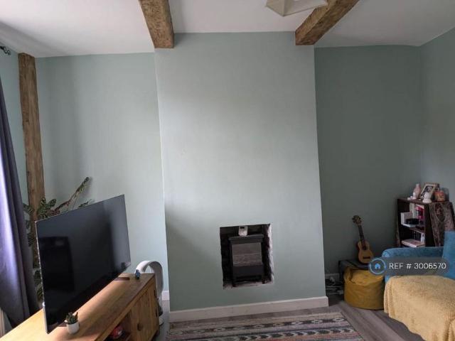 House for rent in Lee Bank, Greater Manchester