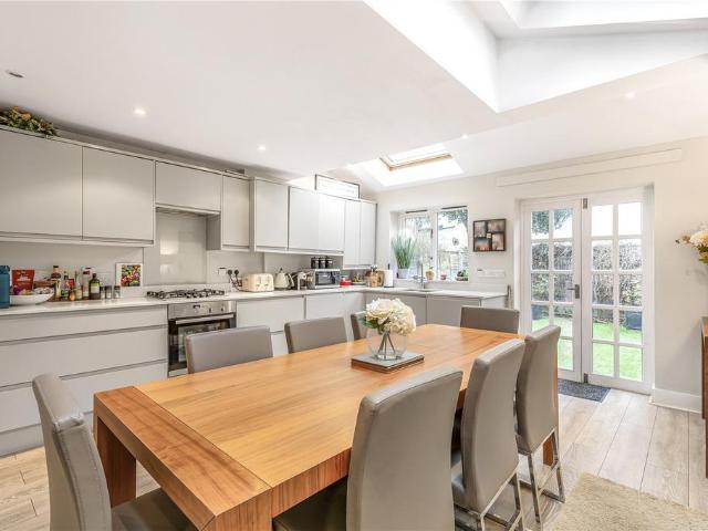 House for rent in East Sheen, Greater London